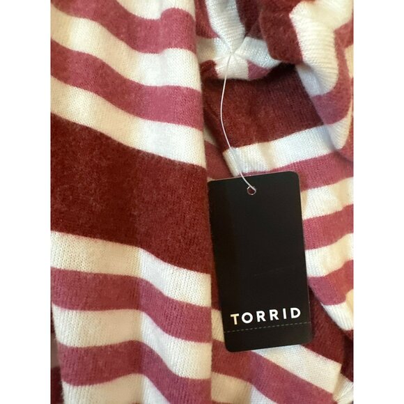Torrid Super Soft Plush Striped Top Size 6 Red/White 6X Casual Basic - Picture 3 of 6